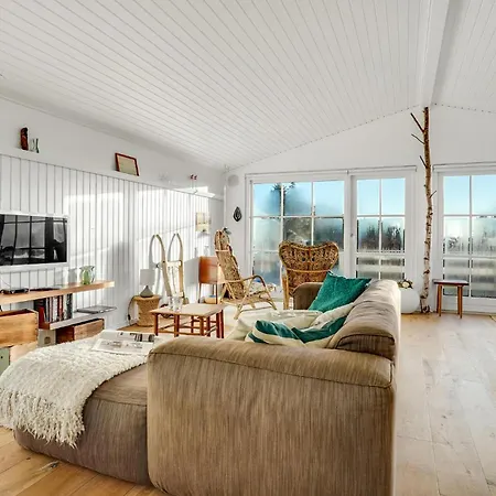 Gorgeous In With House A Panoramic View *