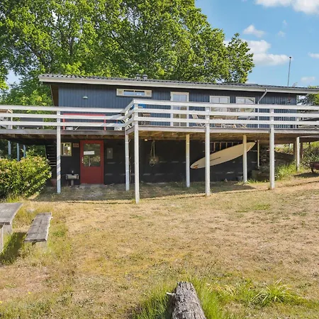 Gorgeous In With House A Panoramic View
